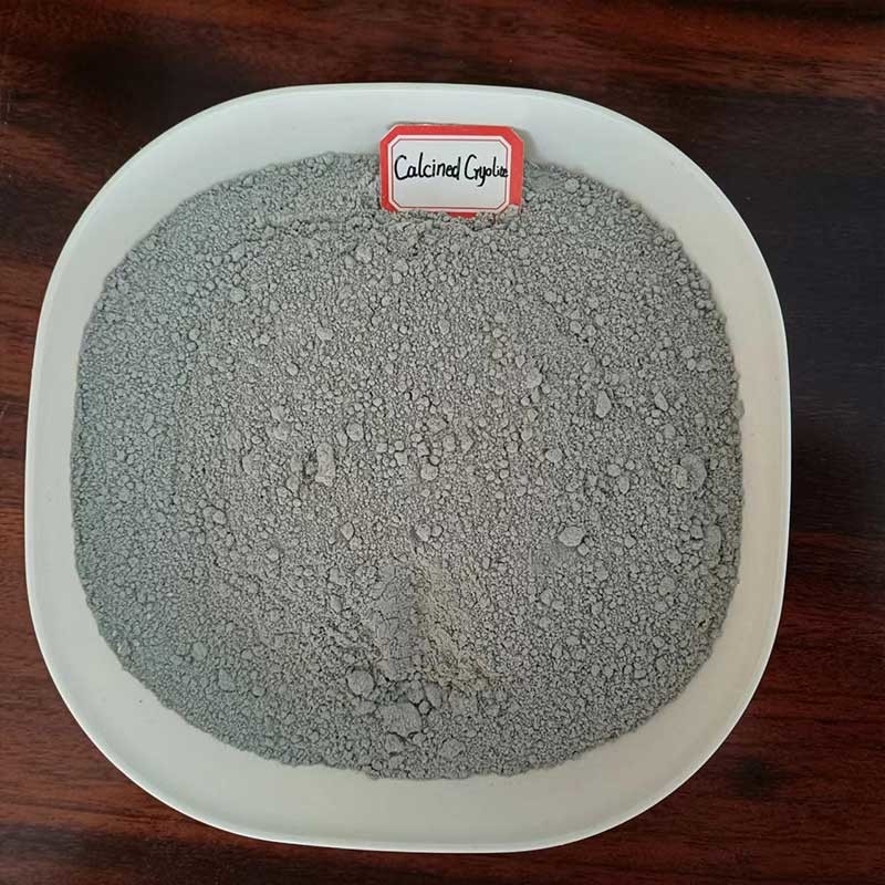 Cryolite de sódio com composição estável e para eletrólise de alumínio e produção de aço para uso industrial