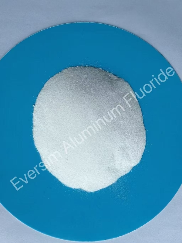 Produtos químicos Peso molecular 83,98 CAS7784-18-1 Fluoreto de alumínio Alf3 para fluxo de esmalte cerâmico