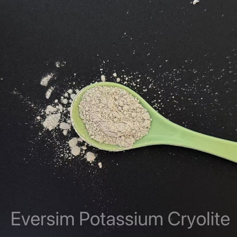 Produtos químicos Cryolite de potássio Desempenho excepcional nas operações de síntese química